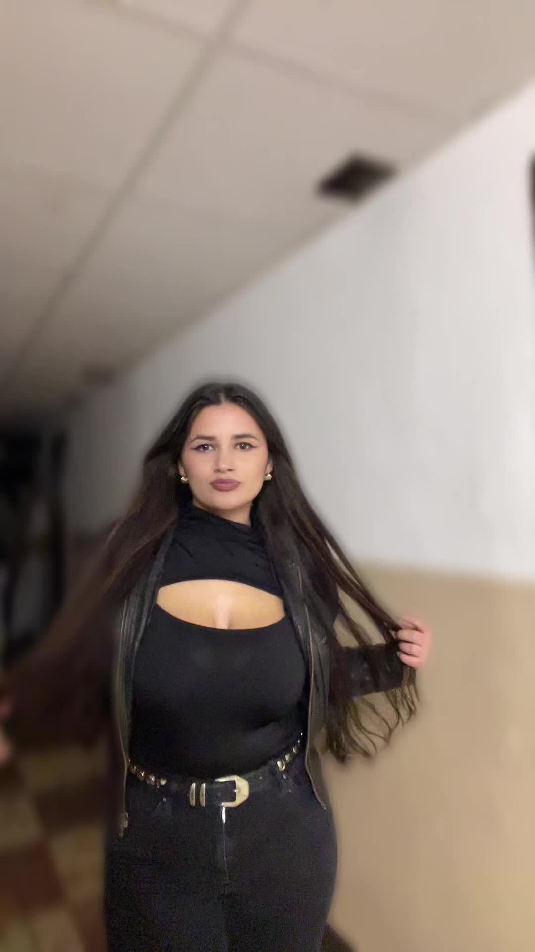 @𝗛𝗘𝗟𝗘𝗡𝗚𝗚𝗚&reg;️🎶🎤🎵