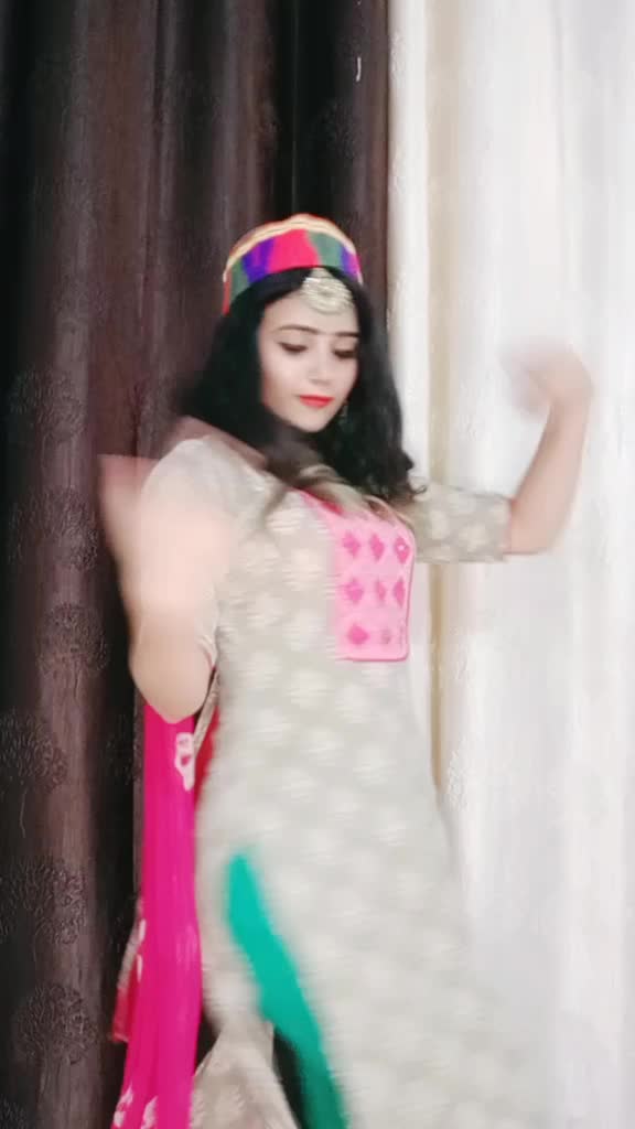 @tha_ official_Bushra