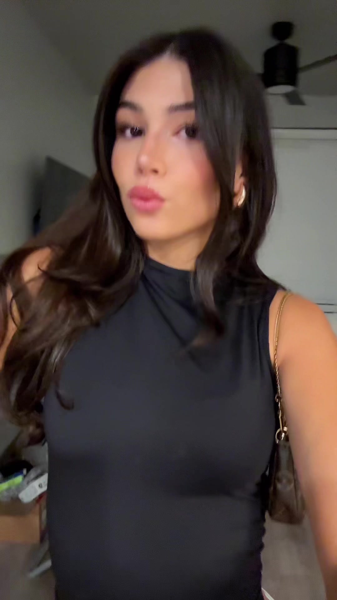 @Giana_Marie_9