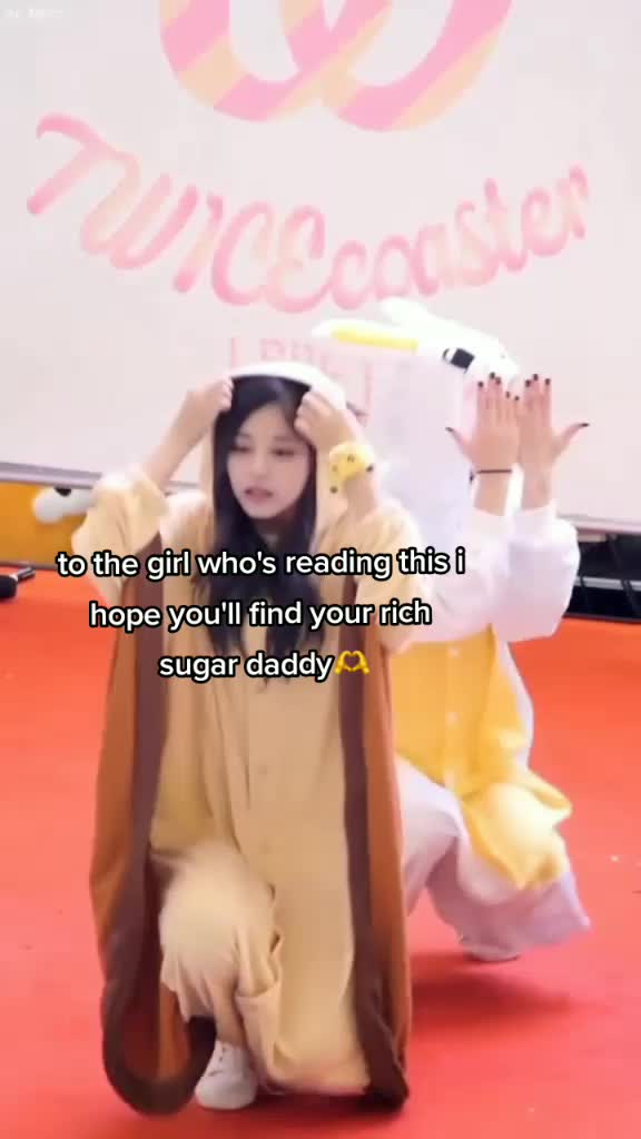 @ꜱᴄᴀʀʟᴇᴛ🦊