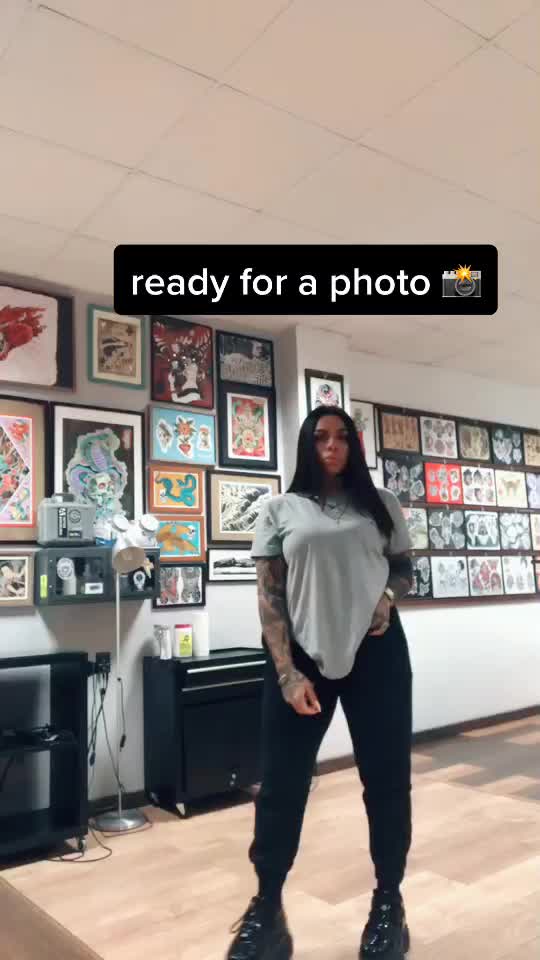 @laeterna__