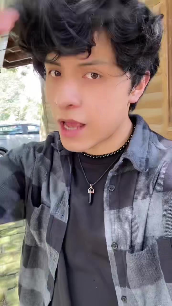 @Sebas🖤