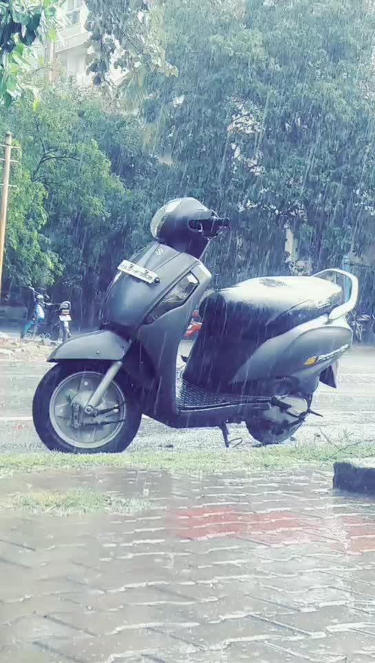 @DHANVEERH GOWDA  😗