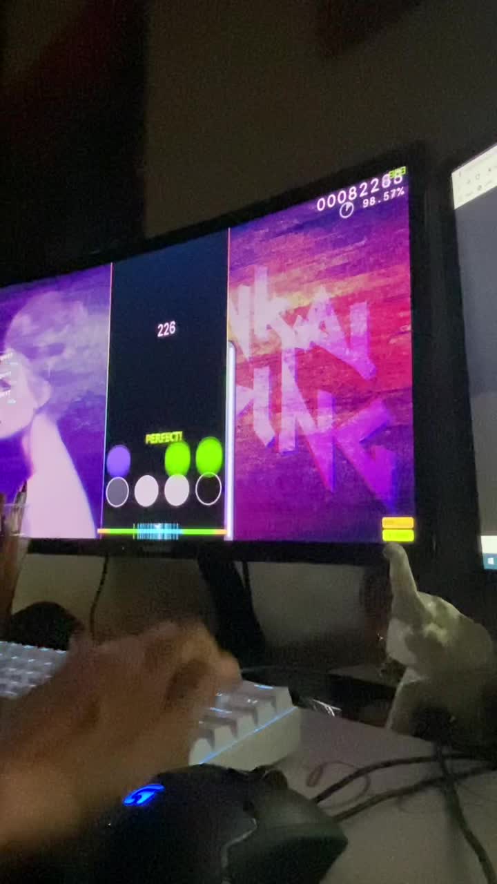 @violet