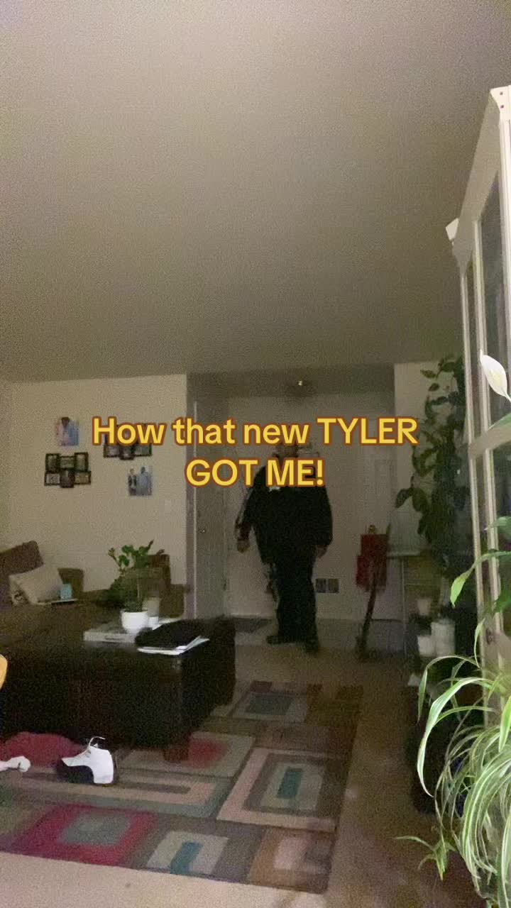 @WhoisMeech__