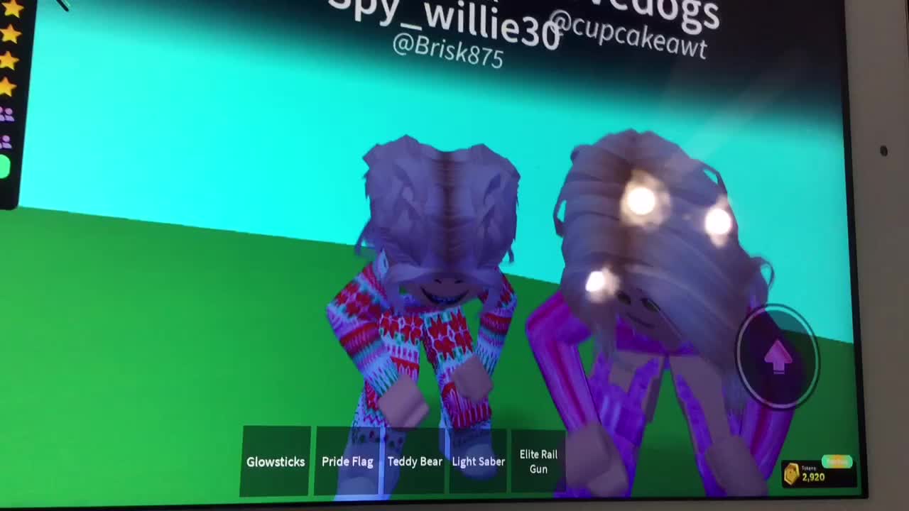 @leslieannwilliamson