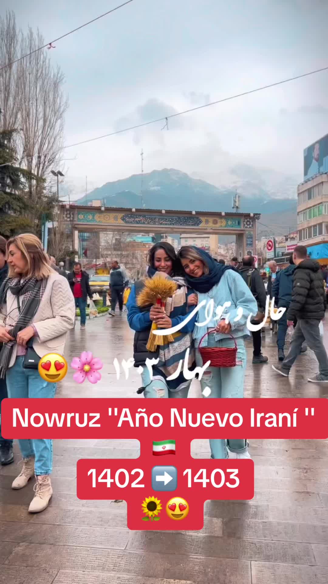 @ChicaPersaEnPerú