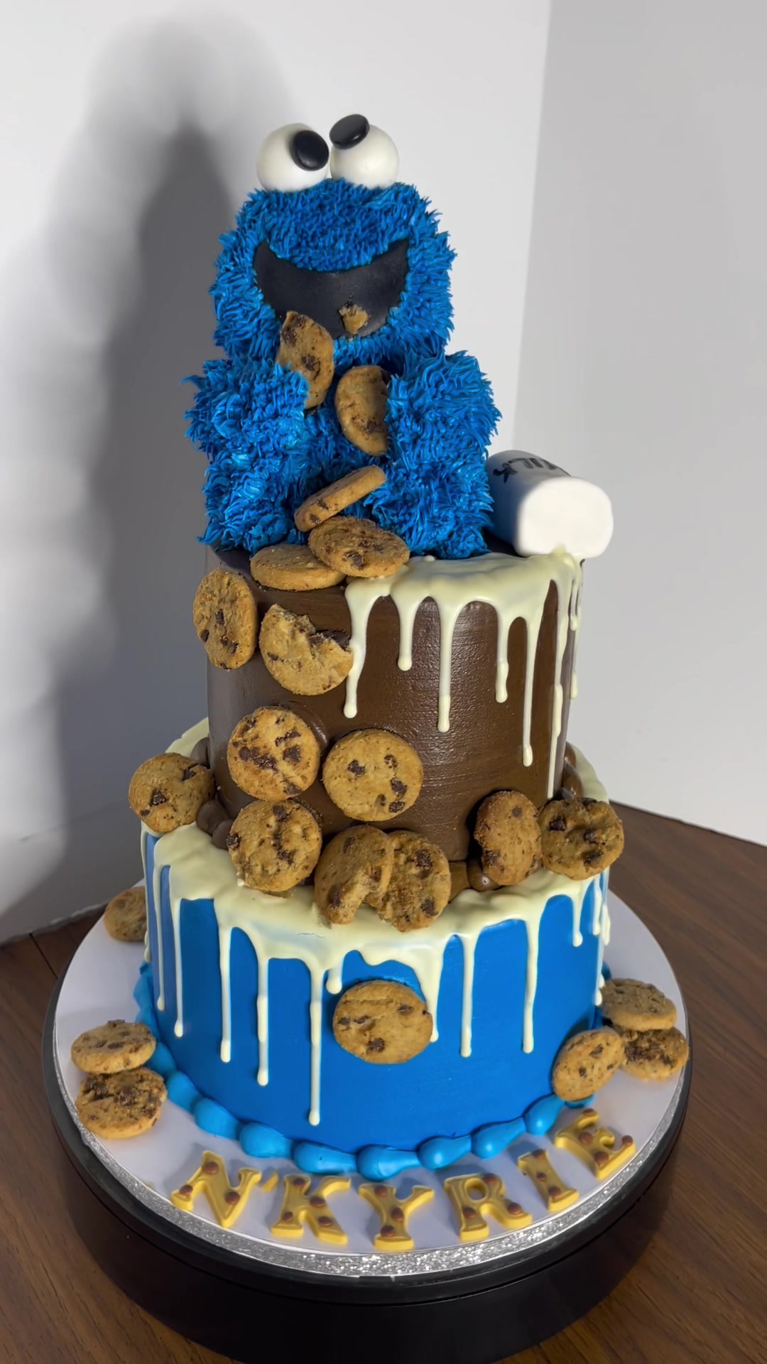 @Cakes By June