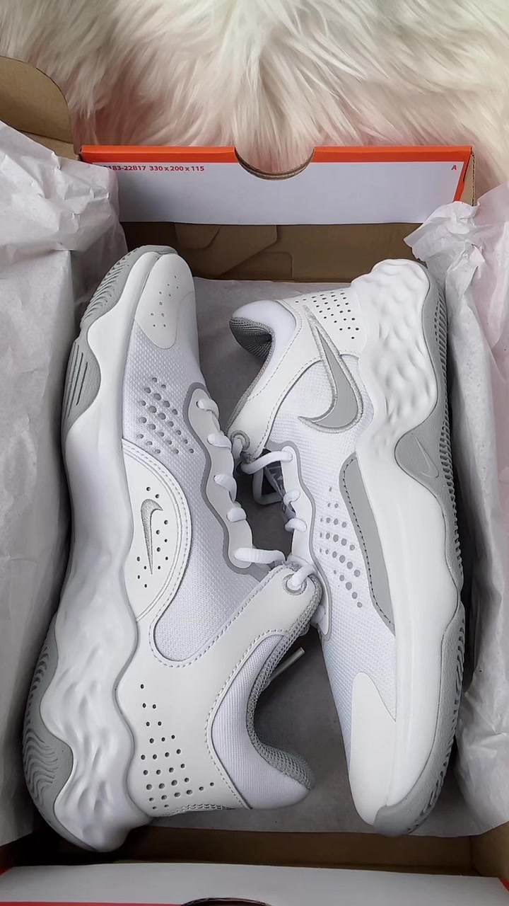 @SariKicks