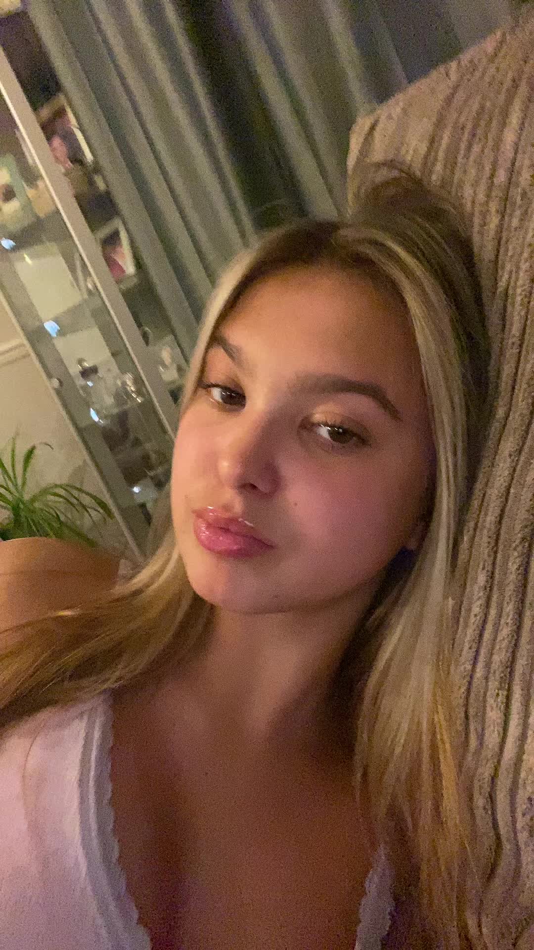 @ellie