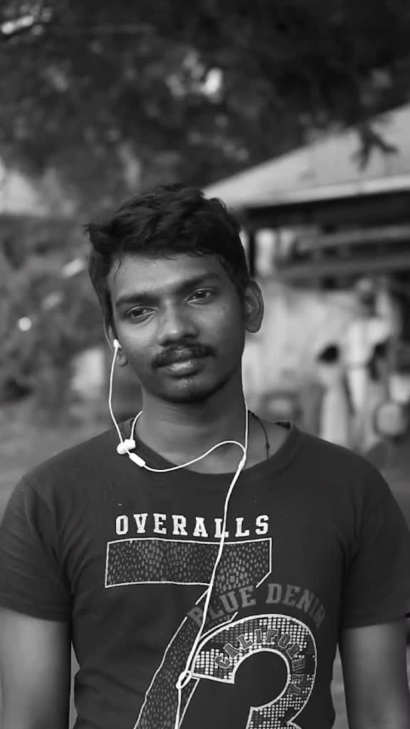 @Vishnujithuz
