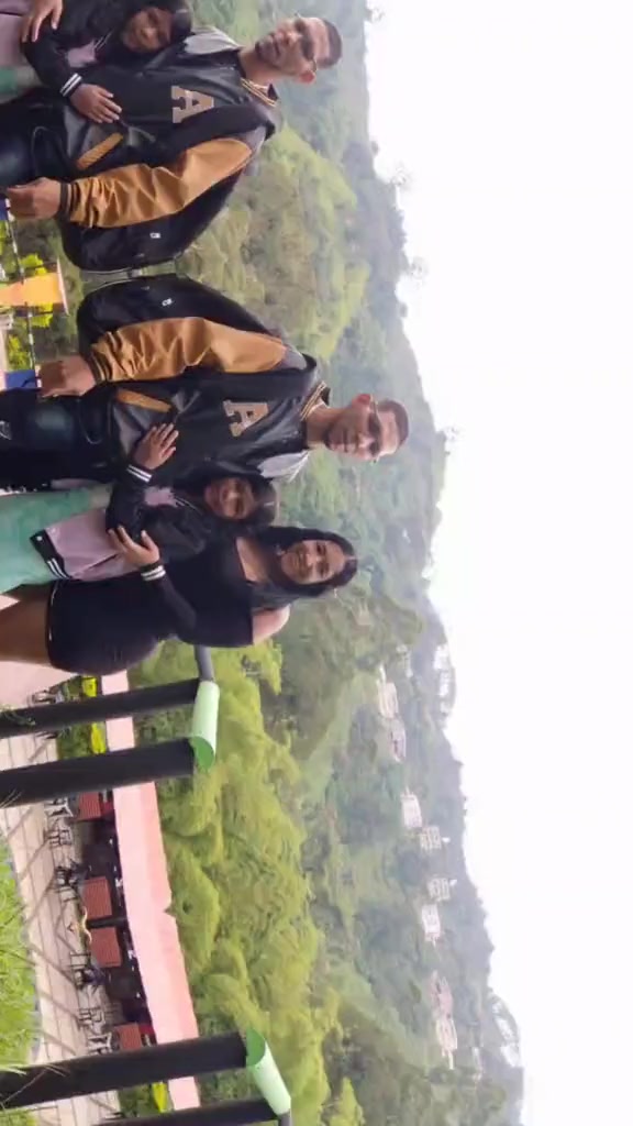 @Lis 🇻🇪