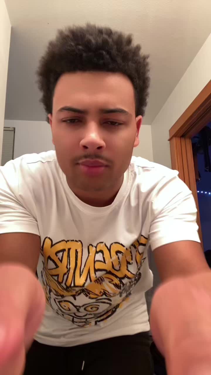 @WhoisMeech__