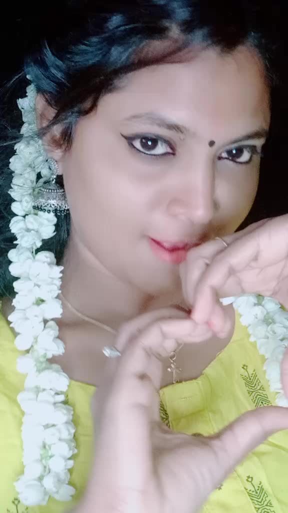 @Jeen_kanmani