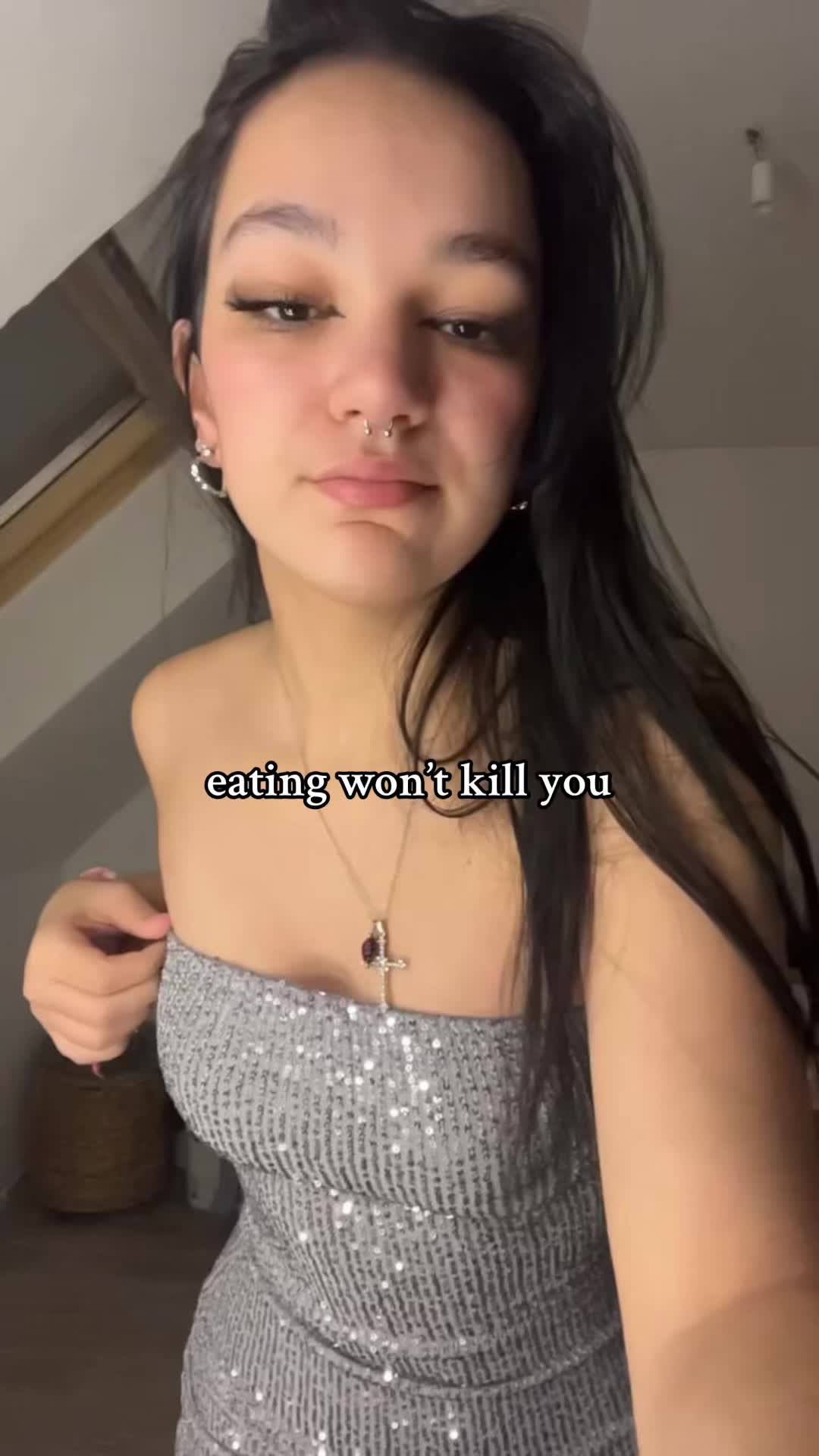 @๐๐
๐๐