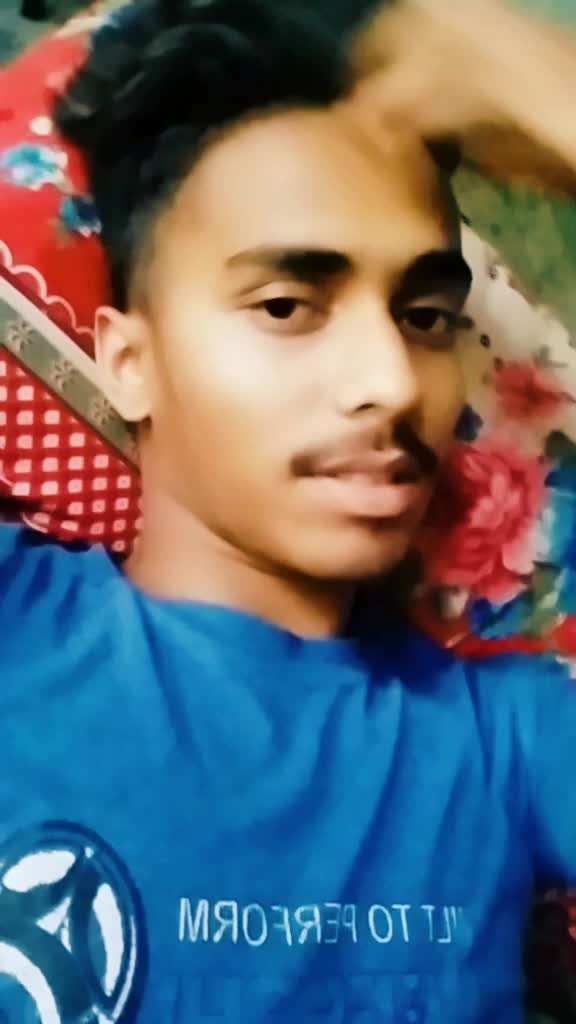 @👑rAhUL. BaAwa👑