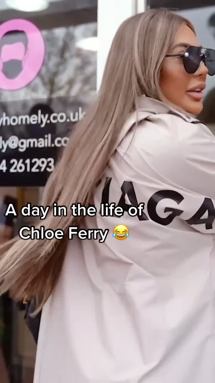 @Chloe Ferry