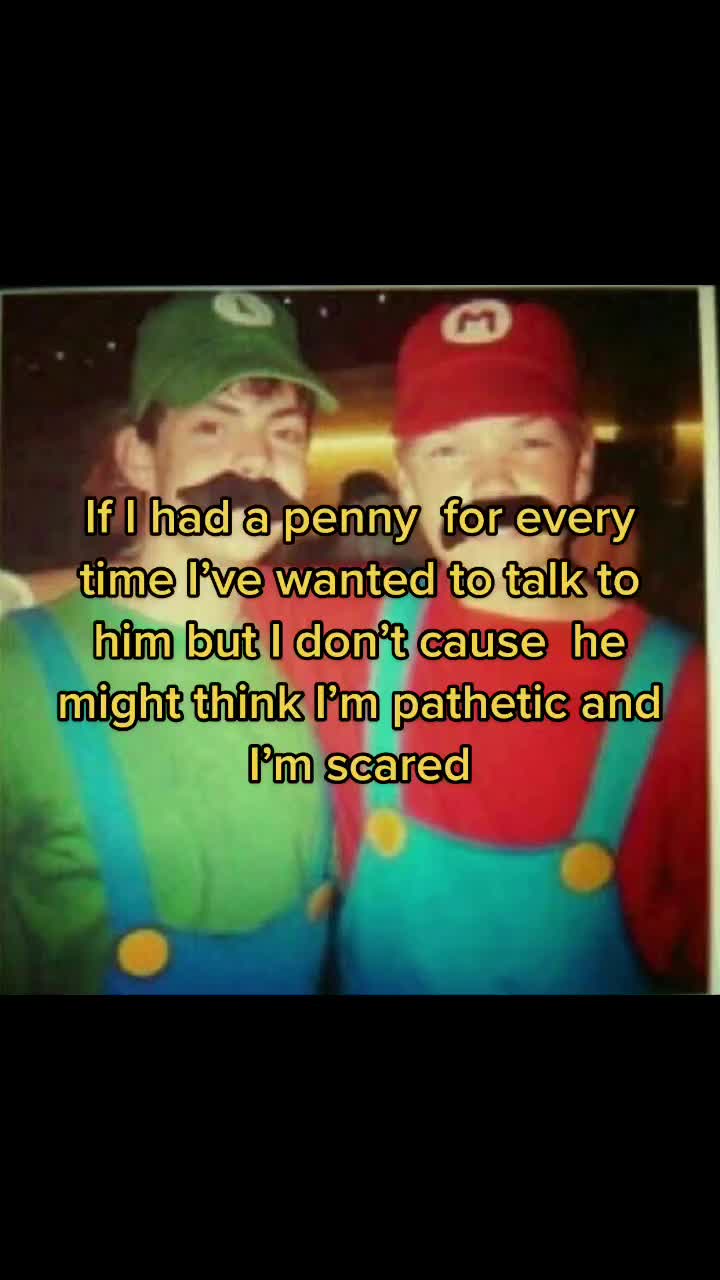 @<33
