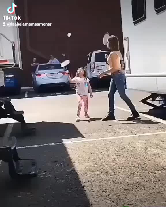 @isabelamemesmoner