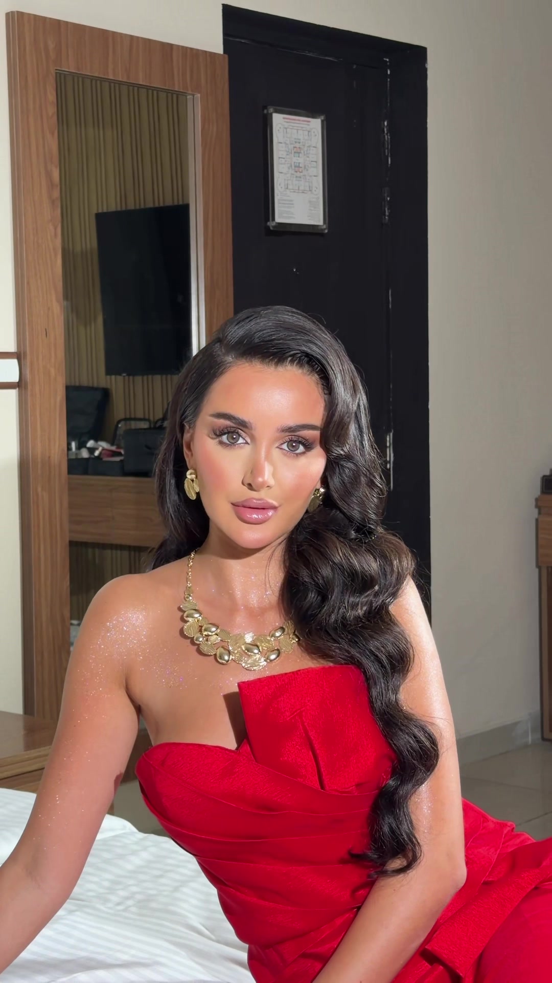 @Aisha makeup artist