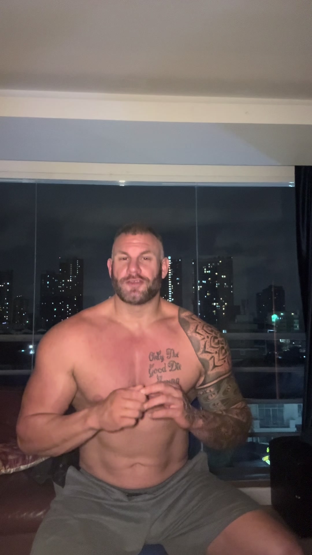 @AussieManAdventures