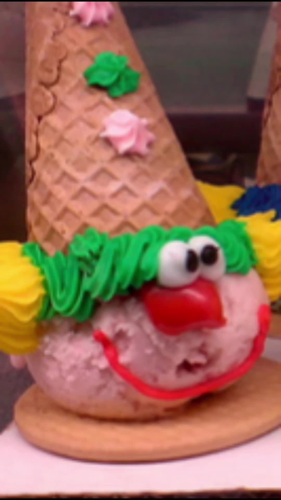 @clown coner