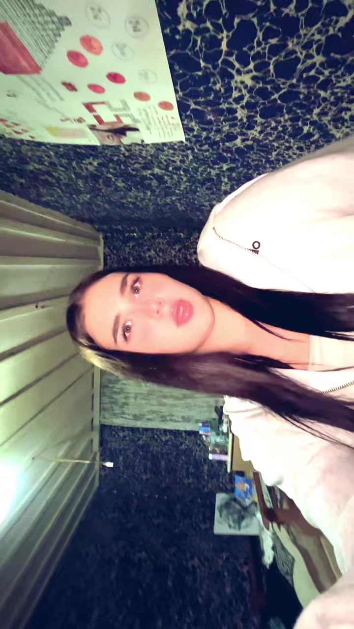 @Anaconda_18
