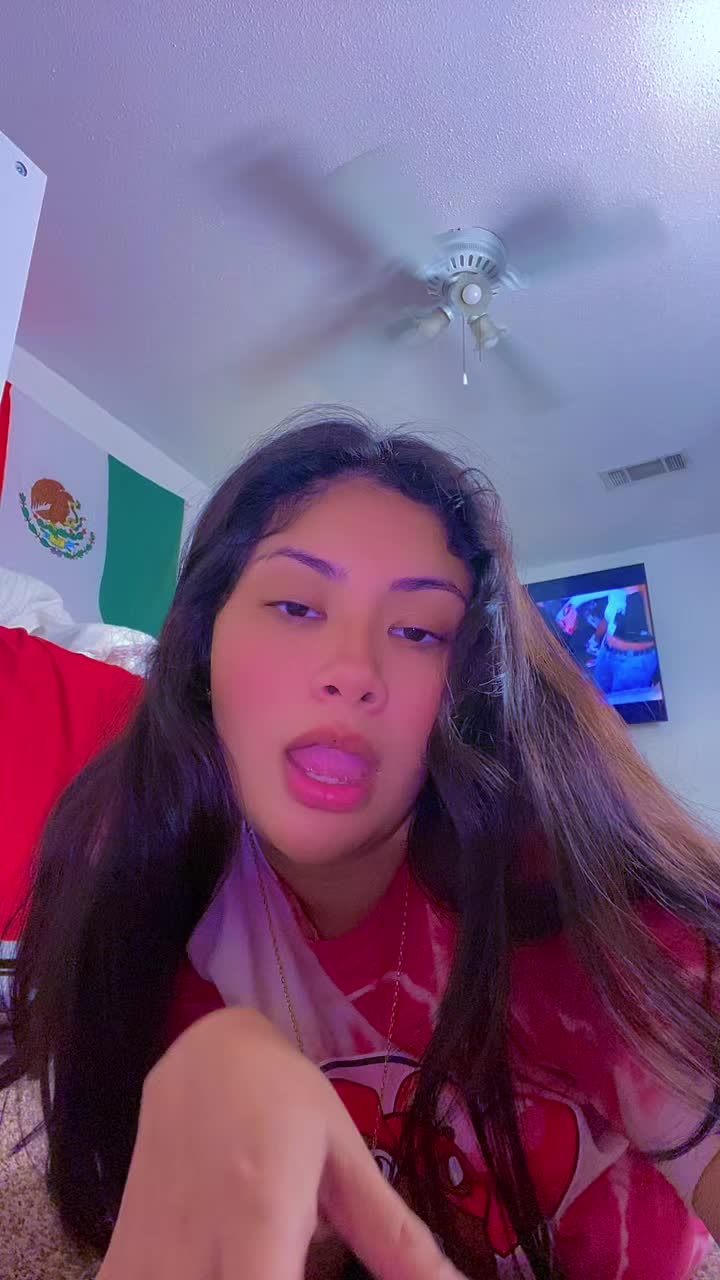 @Linda🦋