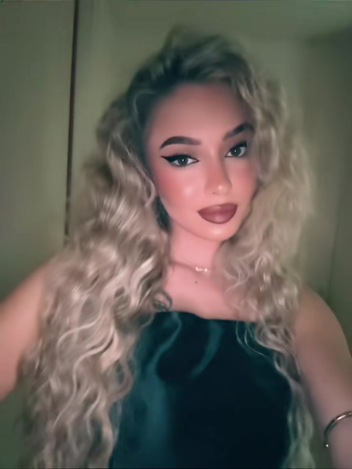@𝒜𝓃𝓉𝑜𝓃𝒾𝒶