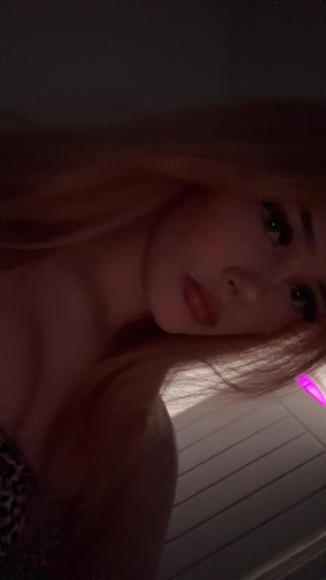 @𝐓𝐀𝐘𝐋𝐎𝐑 🎀