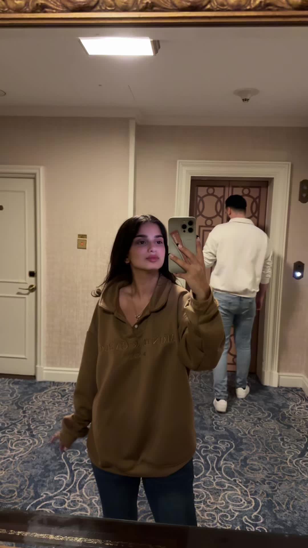 @R O X A N N A