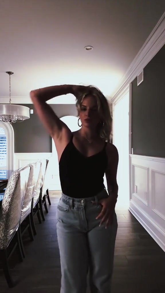 @sabrina