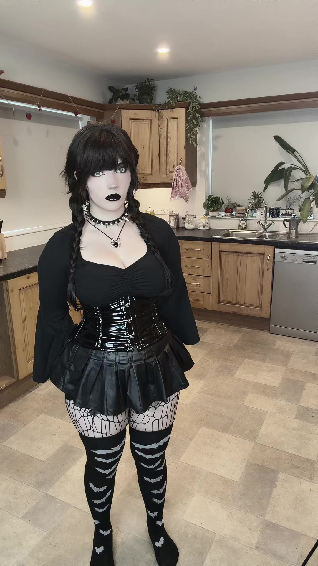 @Cutiegothxo