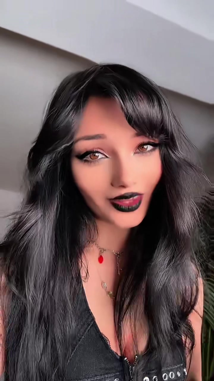 @bellajynx
