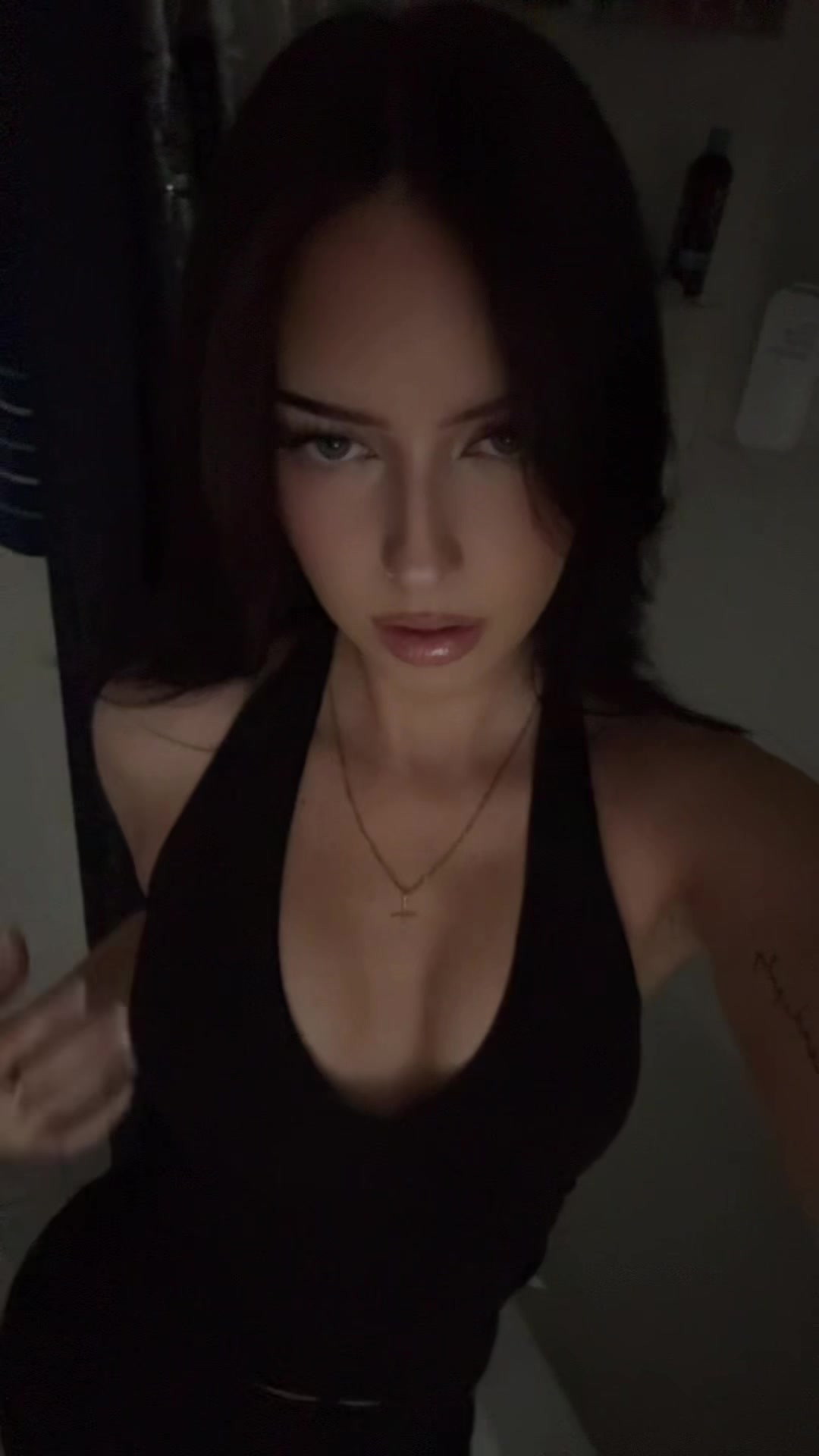 @lily