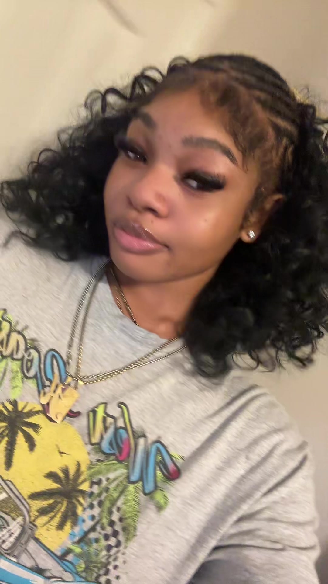 @Theerealgoldengirlyyy