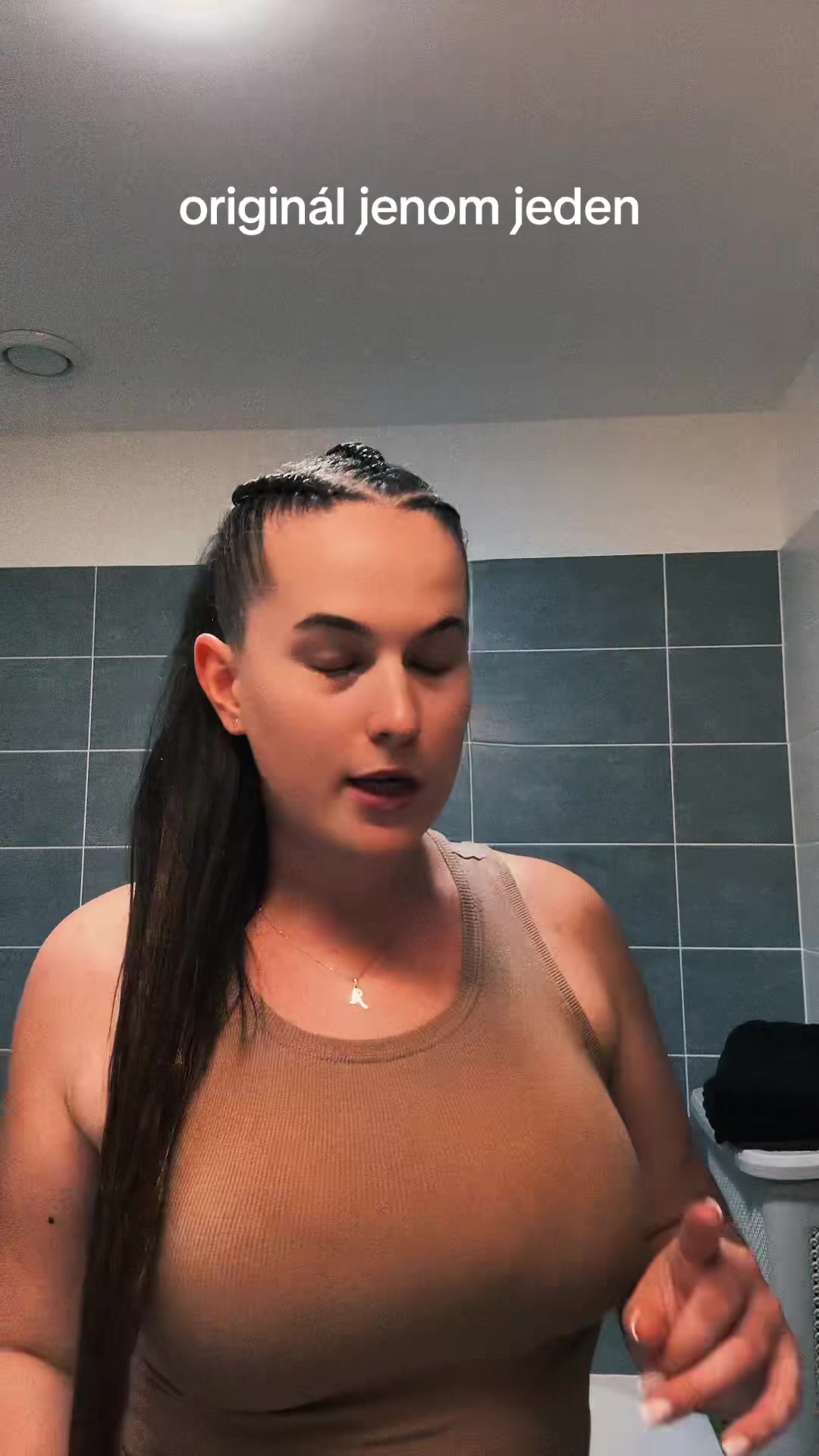 @Adinka&reg;
