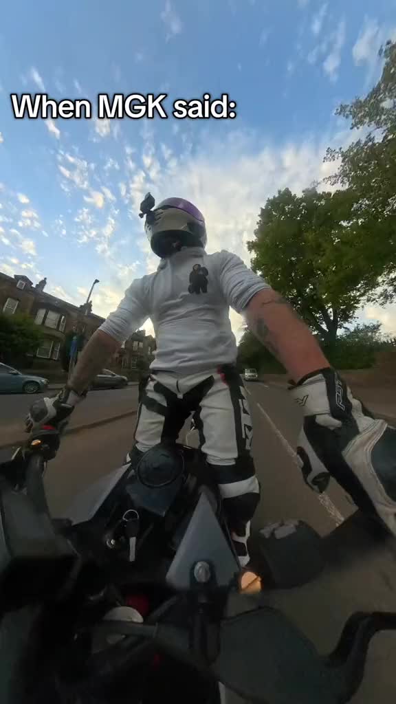 @HalifaxCBR🇬🇧 🏍