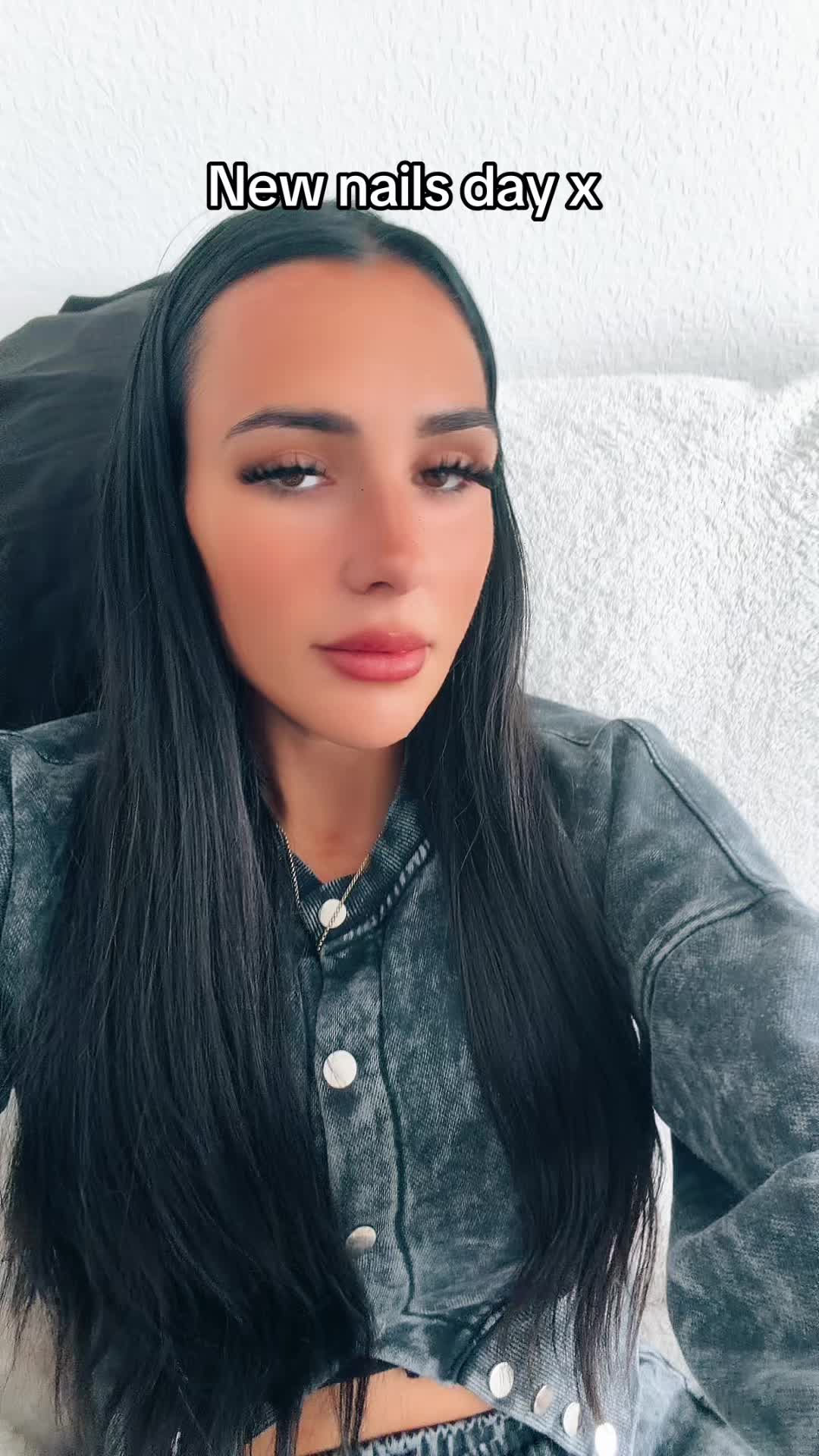 @Laurasdiaries🏳️&zwj;🌈🩷
