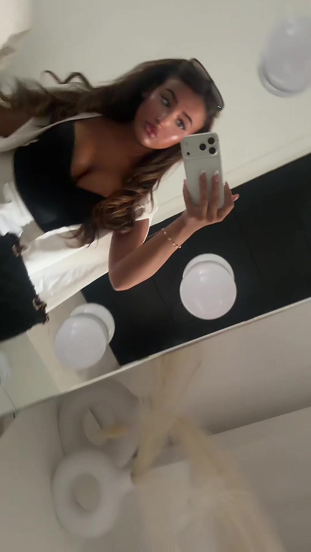 @avamackiee