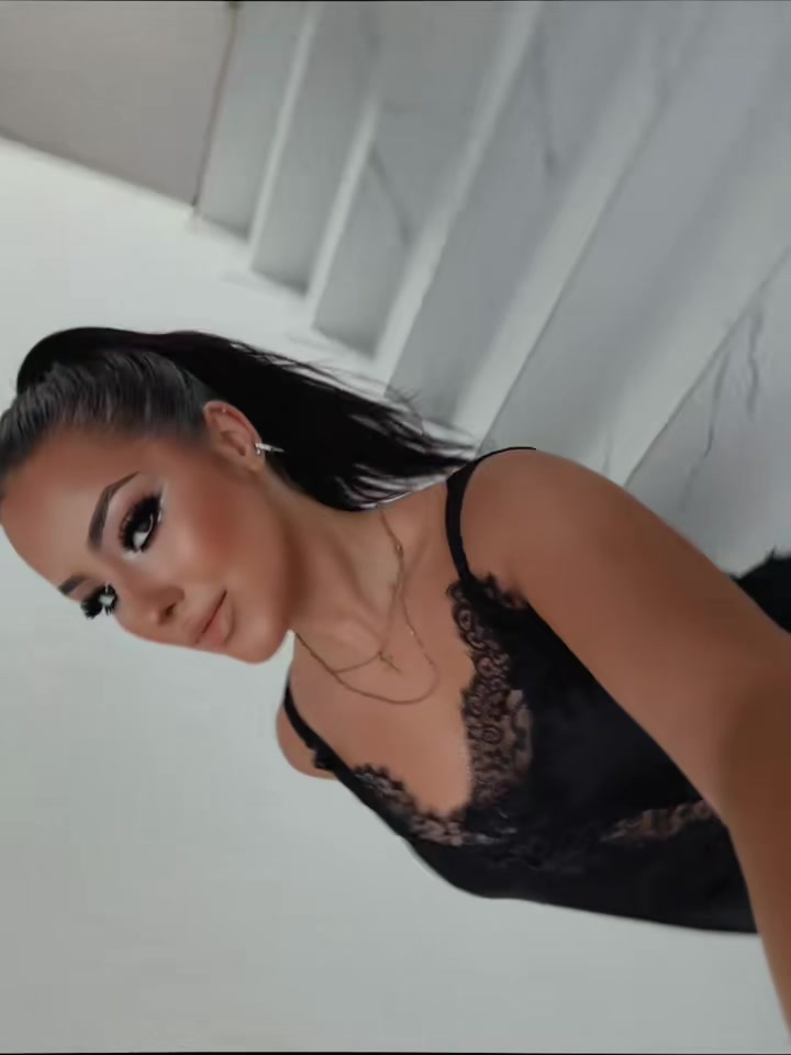 @𝐒𝐀𝐑𝐀 𝐒𝐓𝐎𝐀𝐍𝐎𝐕𝐒𝐊𝐀