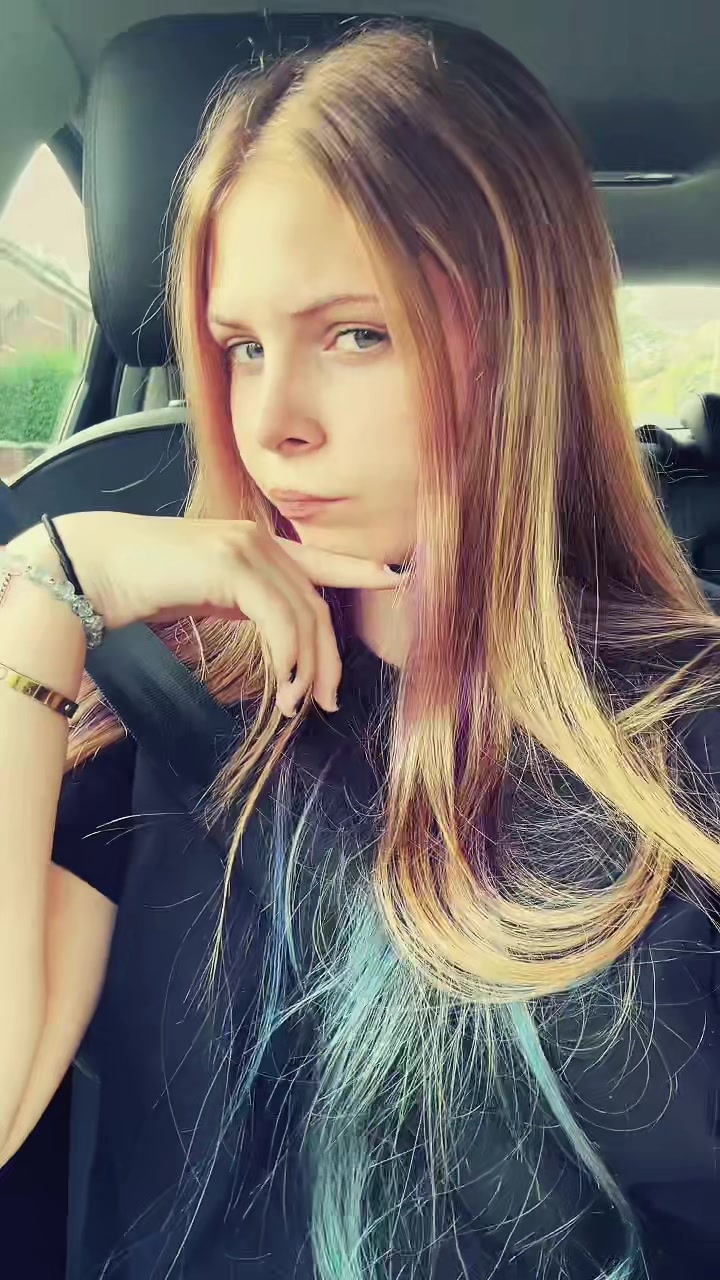 @𝑒𝓁𝑜𝒾𝓈𝑒