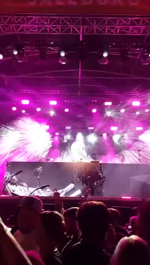 @pazi667