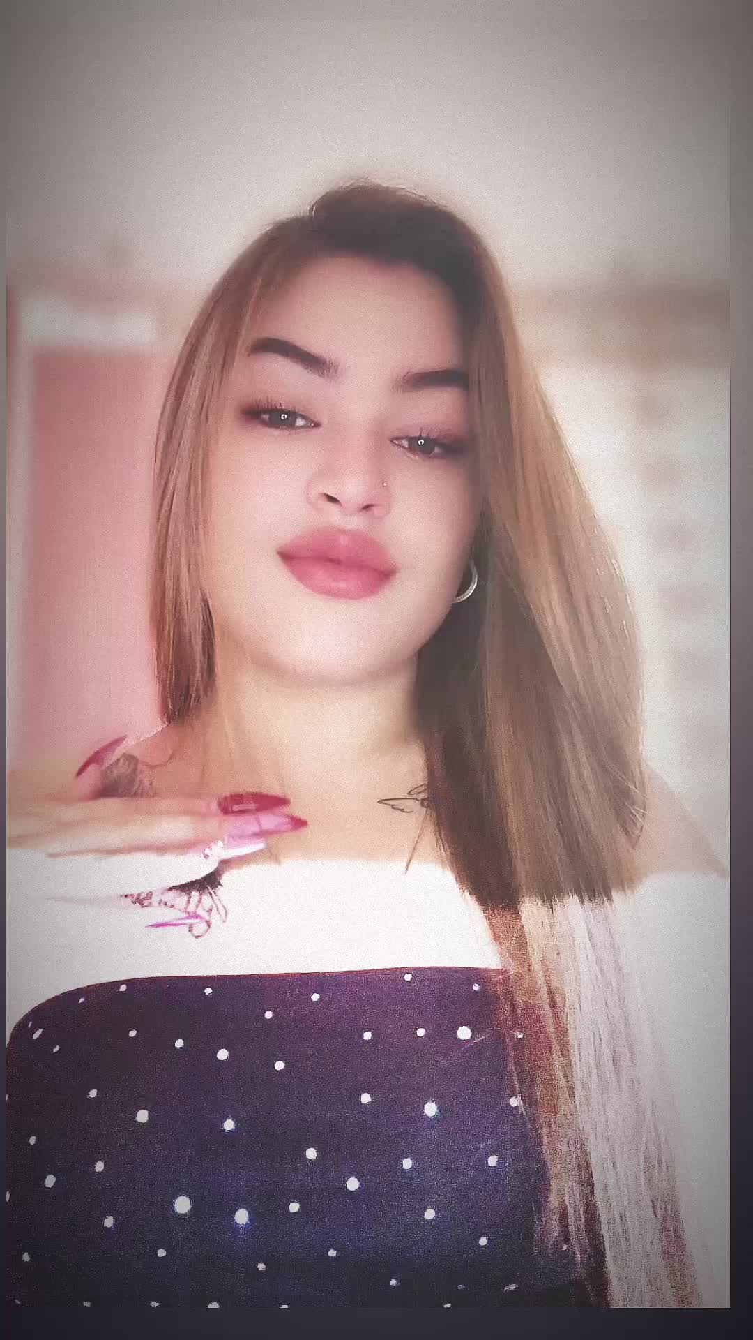 @𝘉𝘦𝘵𝘵𝘺 𝘒𝘰𝘴𝘵𝘰𝘸𝘸𝘢