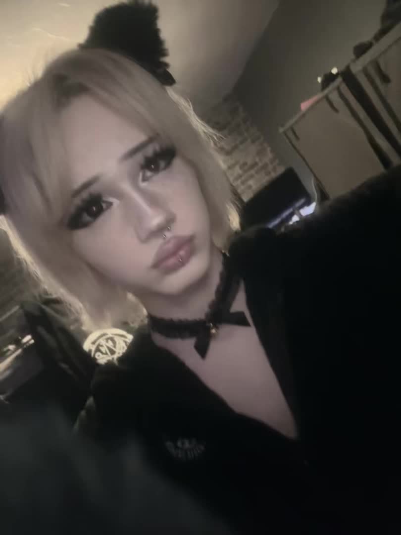 @・𝓒𝓺𝓫𝓮𝓻𝓯𝓪𝓬𝓮・