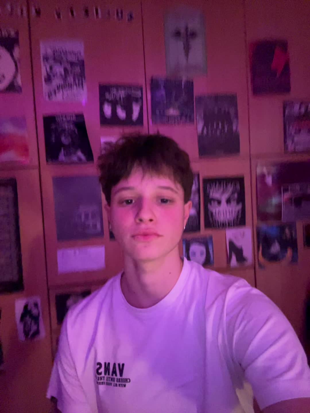 @👹
