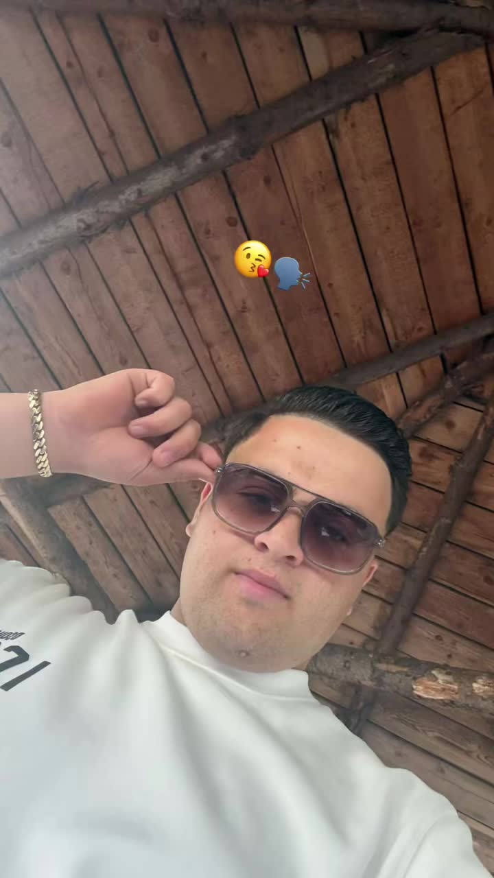 @Manu🎯