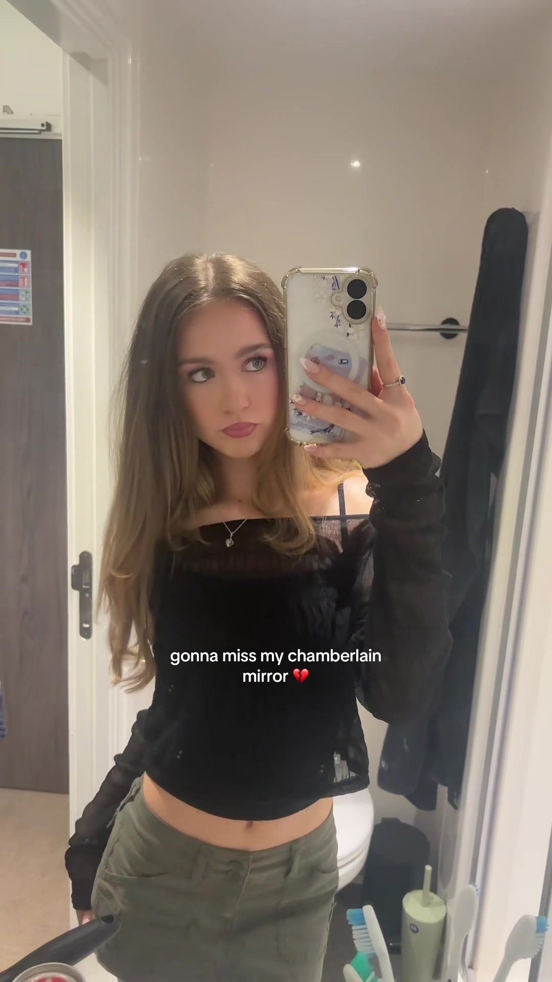 @lily