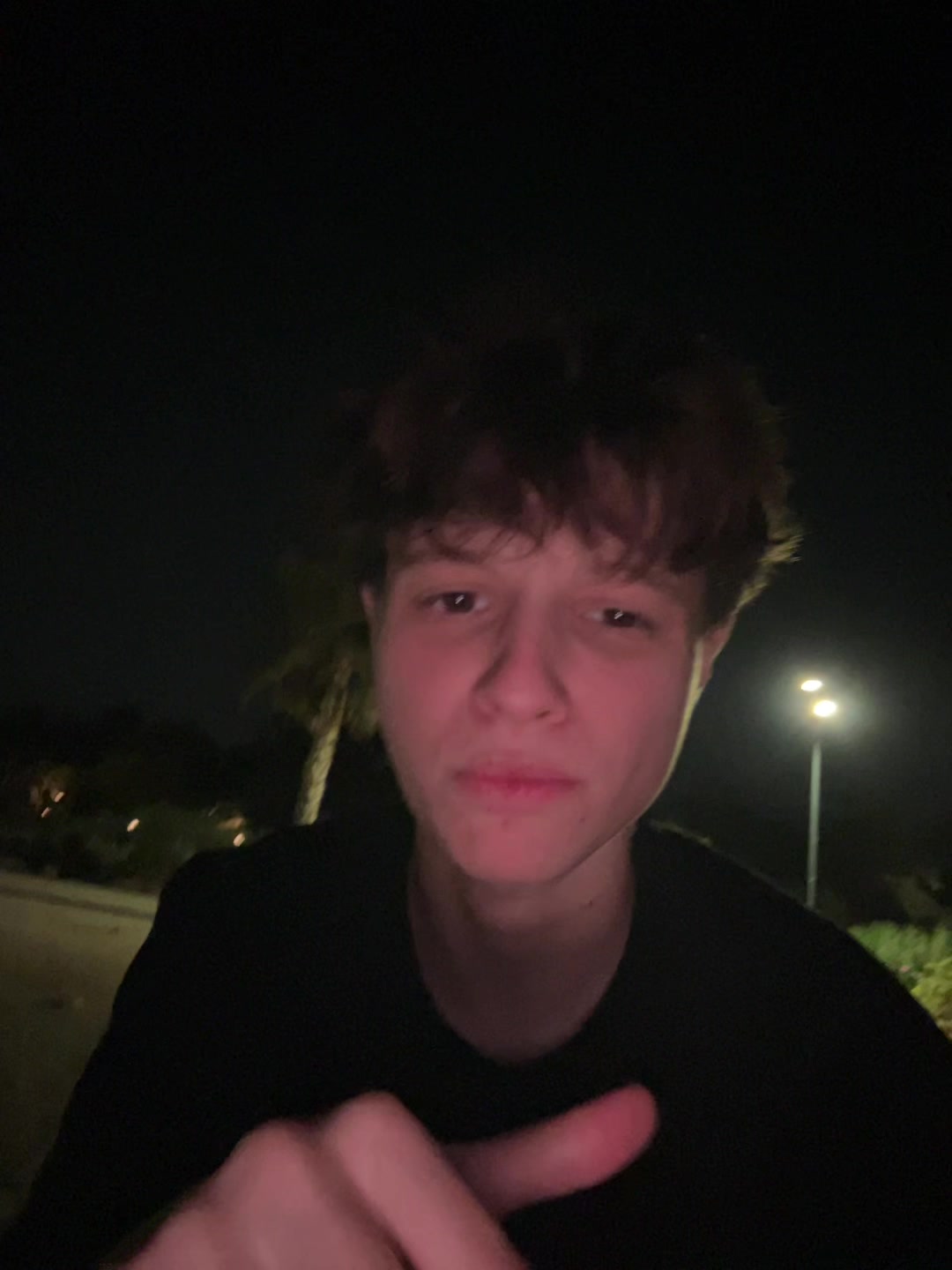 @👹