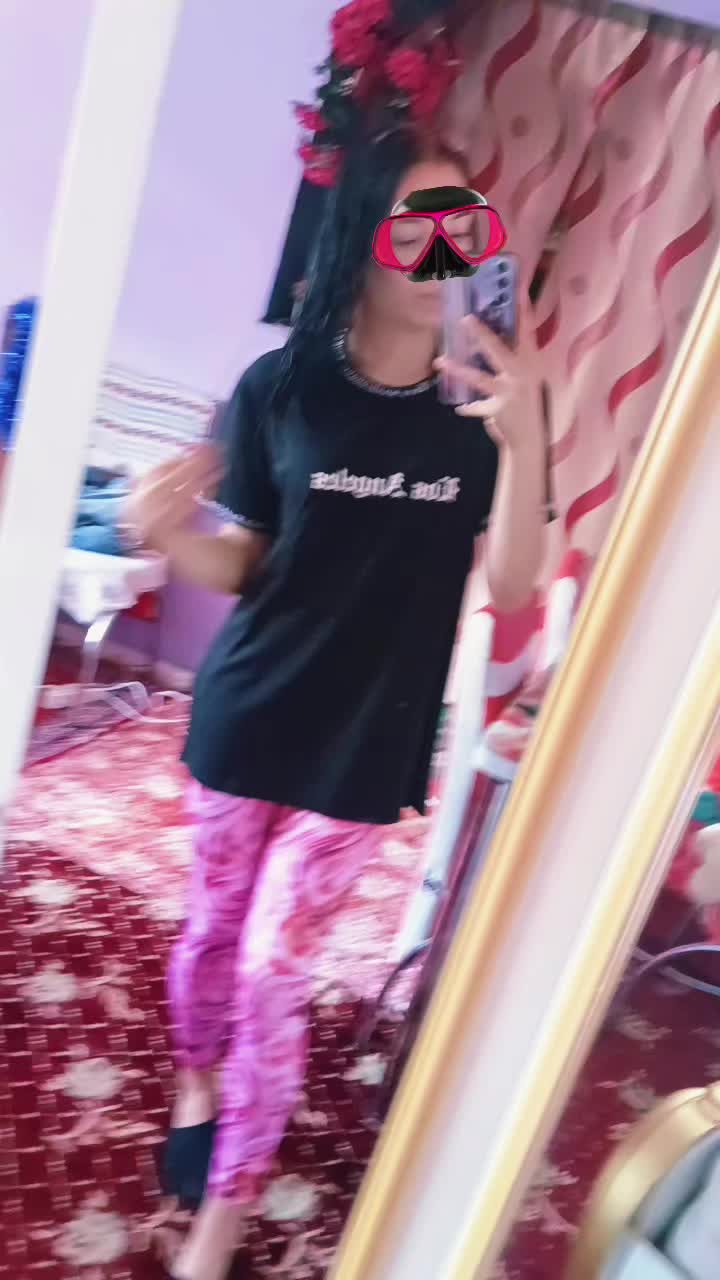 @🩷Roxy🦋